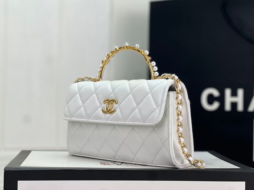 CHANEL 22B Kelly Pearl Top Handle Bag AP3562 White CHANEL 22B Kelly Pearl Top Handle Bag AP3562 White