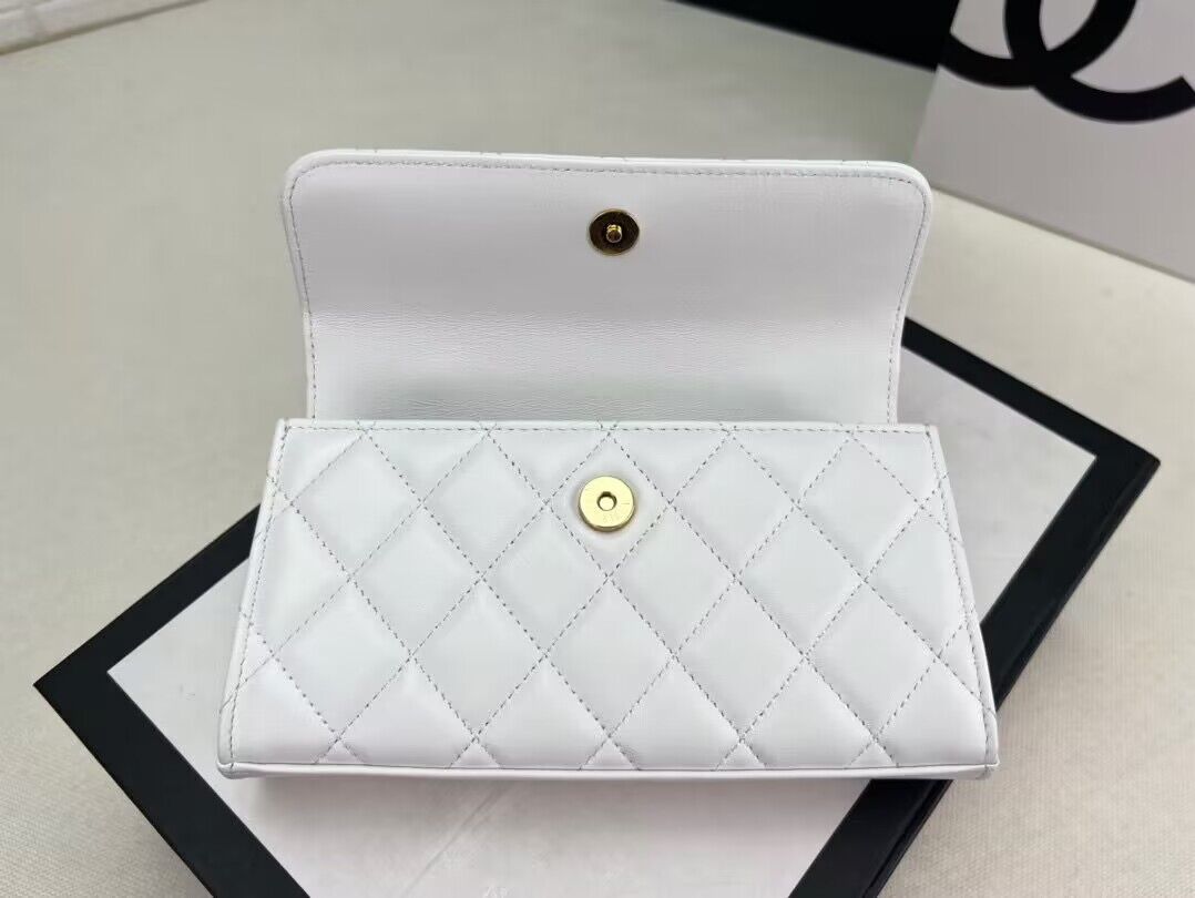 CHANEL 22B Kelly Pearl Top Handle Bag AP3562 White CHANEL 22B Kelly Pearl Top Handle Bag AP3562 White