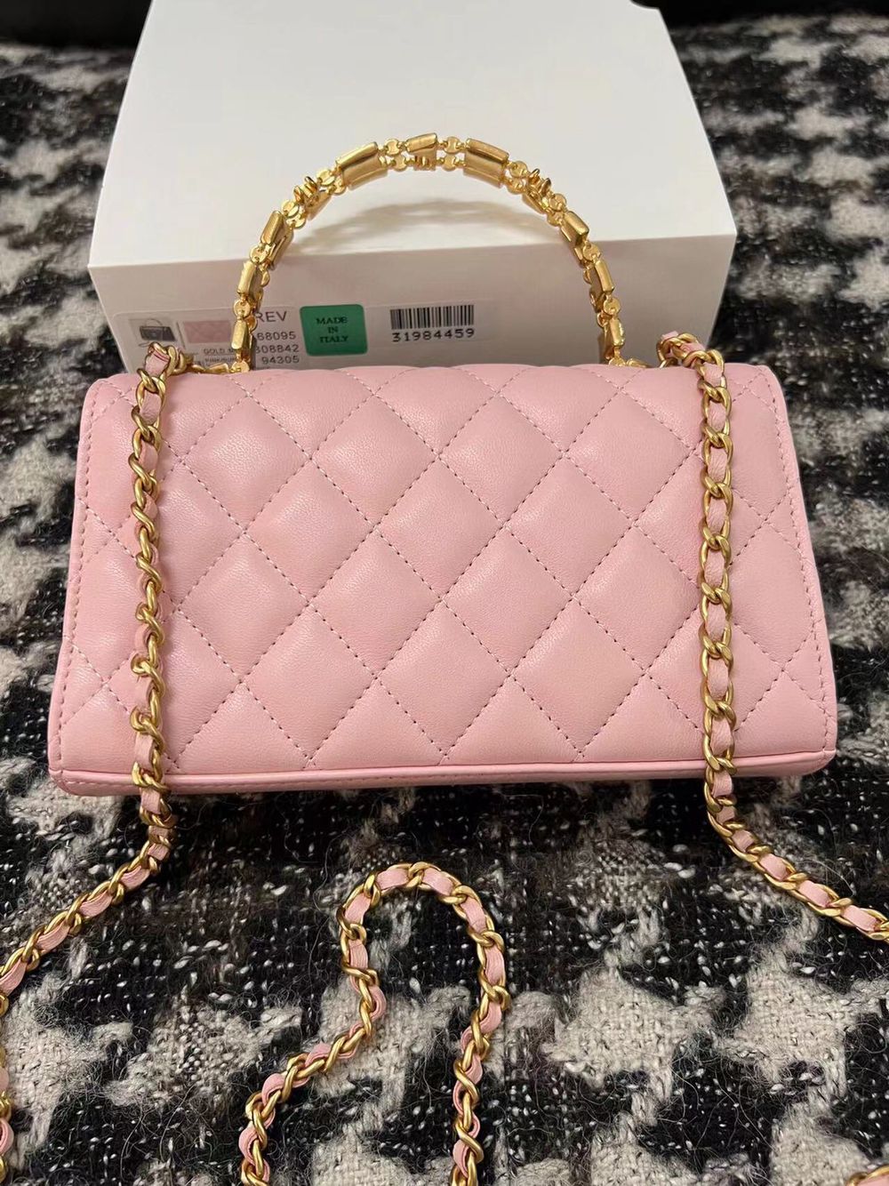 CHANEL 22B Kelly Top Handle Bag AP2946Y Pink CHANEL 22B Kelly Top Handle Bag AP2946Y Pink