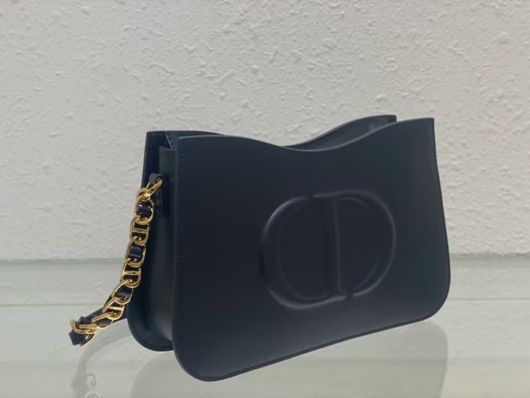 Dior CD SIGNATURE small BAG Black Calfskin with Embossed CD Signature C02229A Dior CD SIGNATURE small BAG Black Calfskin with Embossed CD Signature C02229A
