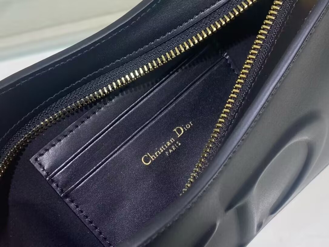 Dior CD SIGNATURE small BAG Black Calfskin with Embossed CD Signature C02229A Dior CD SIGNATURE small BAG Black Calfskin with Embossed CD Signature C02229A