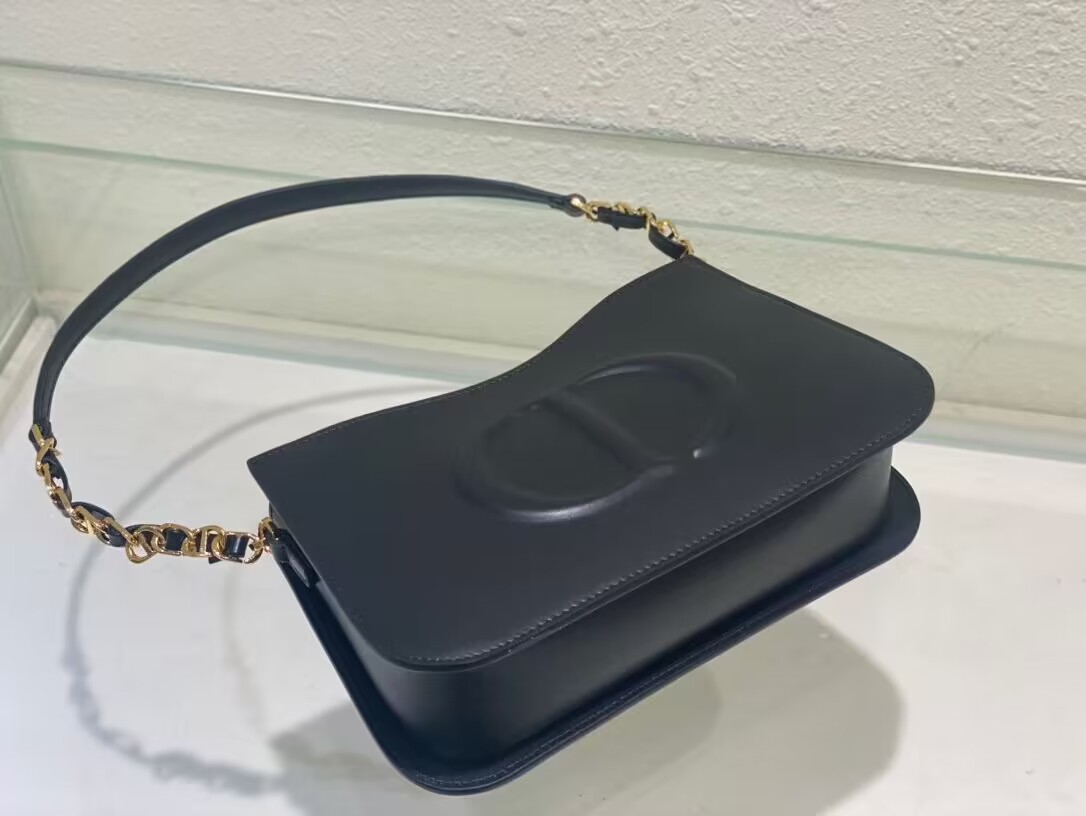 Dior CD SIGNATURE small BAG Black Calfskin with Embossed CD Signature C02229A Dior CD SIGNATURE small BAG Black Calfskin with Embossed CD Signature C02229A