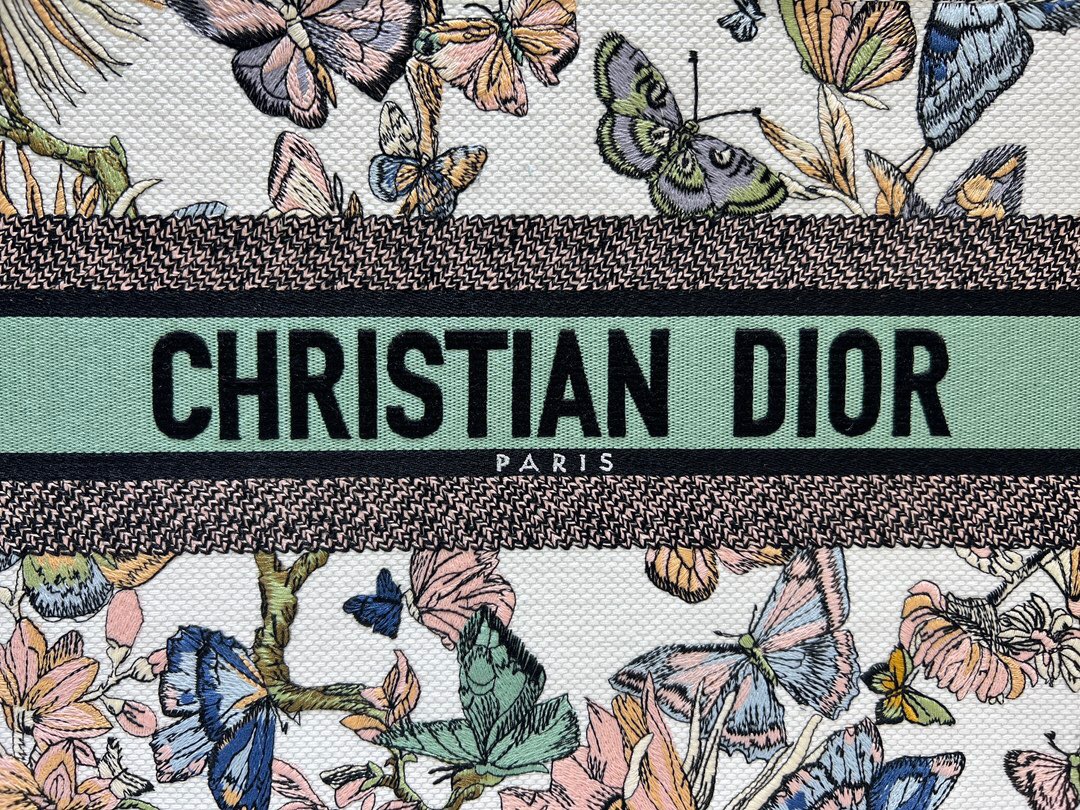 MEDIUM DIOR BOOK TOTE White Multicolor Toile de Jouy Mexico Embroidery M1296ZE