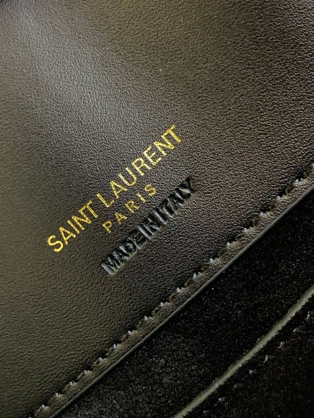 SAINT LAURENT LE 37 SMALL IN SHINY LEATHER 7490362 BLACK SAINT LAURENT LE 37 SMALL IN SHINY LEATHER 7490362 BLACK