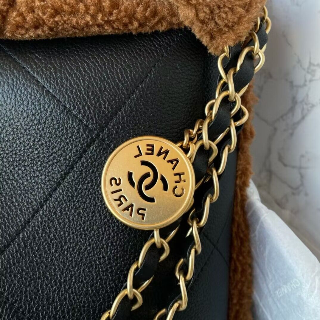 CHANEL 22 HANDBAG Sheepskin & Gold-Tone Metal AS3260 Black&Brown CHANEL 22 HANDBAG Sheepskin & Gold-Tone Metal AS3260 Black&Brown
