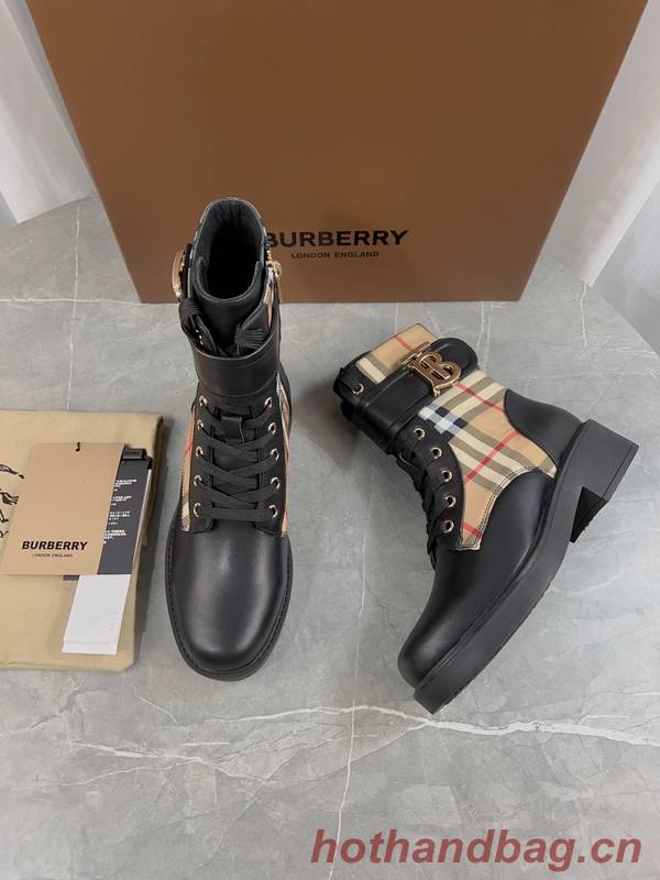 Burberry Shoes BBS00015