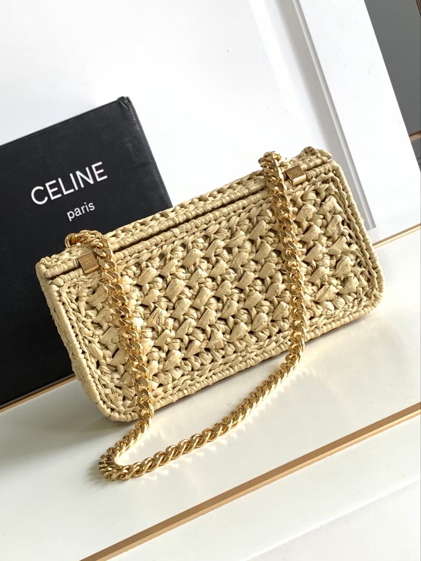 CELINE Chain Claude IN Raffia Plein Soleil Bag 197993 CELINE Chain Claude IN Raffia Plein Soleil Bag 197993