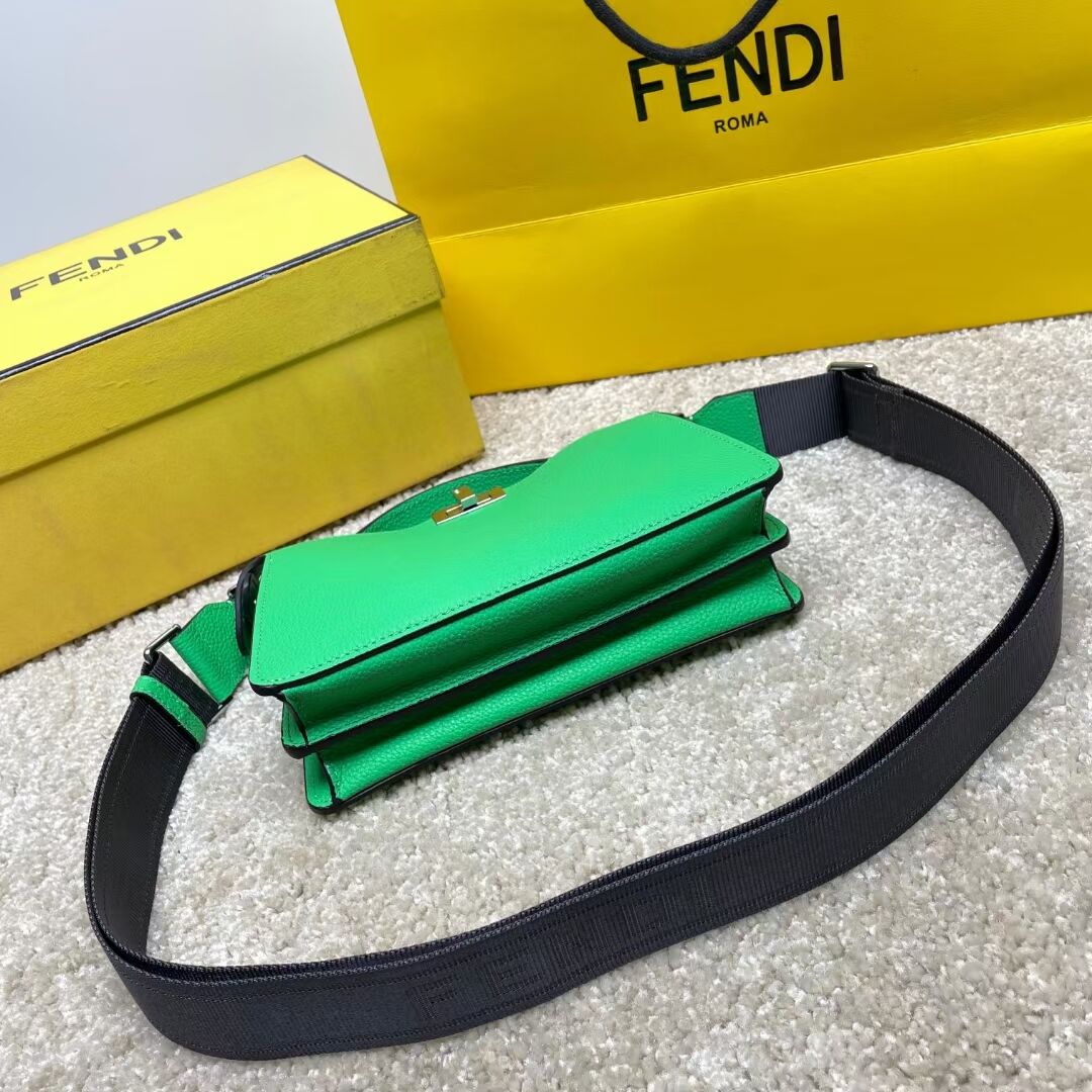 Fendi Peekaboo ISeeU XCross leather bag 7VA582A Tuscan green Fendi Peekaboo ISeeU XCross leather bag 7VA582A Tuscan green