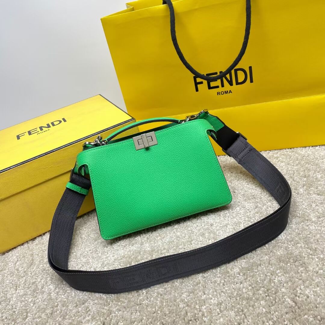 Fendi Peekaboo ISeeU XCross leather bag 7VA582A Tuscan green Fendi Peekaboo ISeeU XCross leather bag 7VA582A Tuscan green