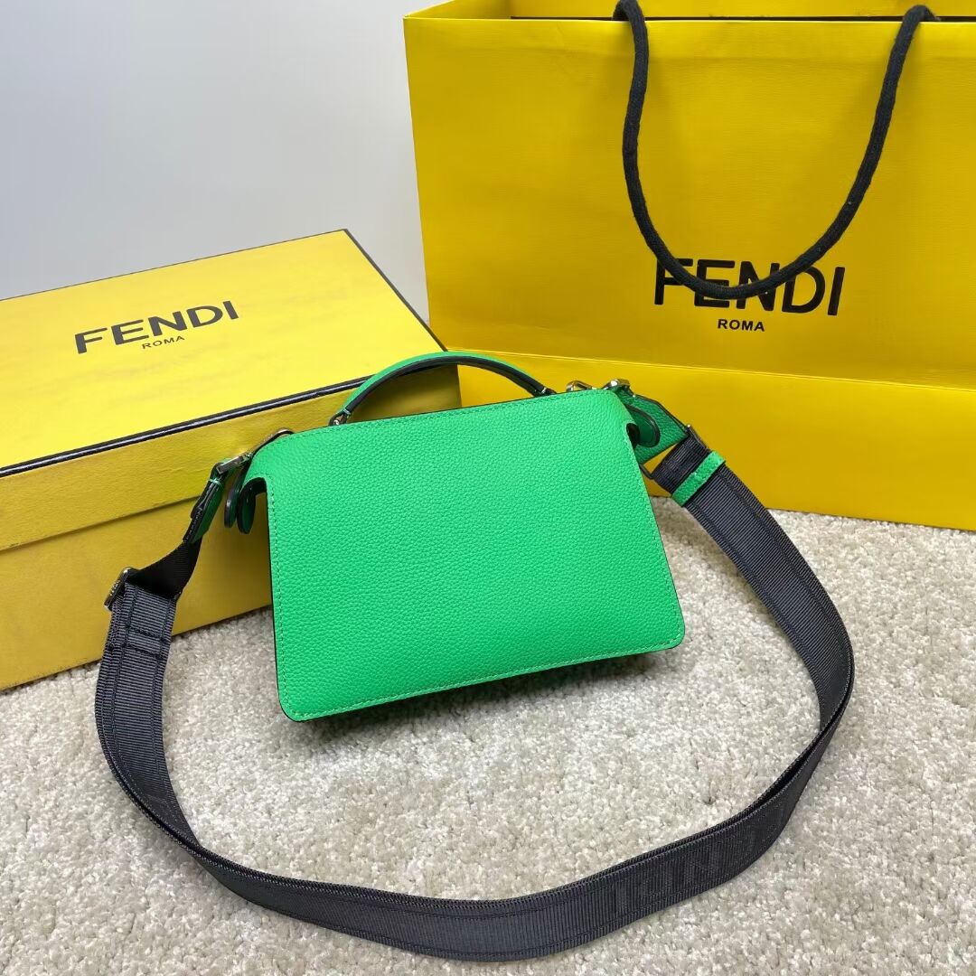 Fendi Peekaboo ISeeU XCross leather bag 7VA582A Tuscan green Fendi Peekaboo ISeeU XCross leather bag 7VA582A Tuscan green