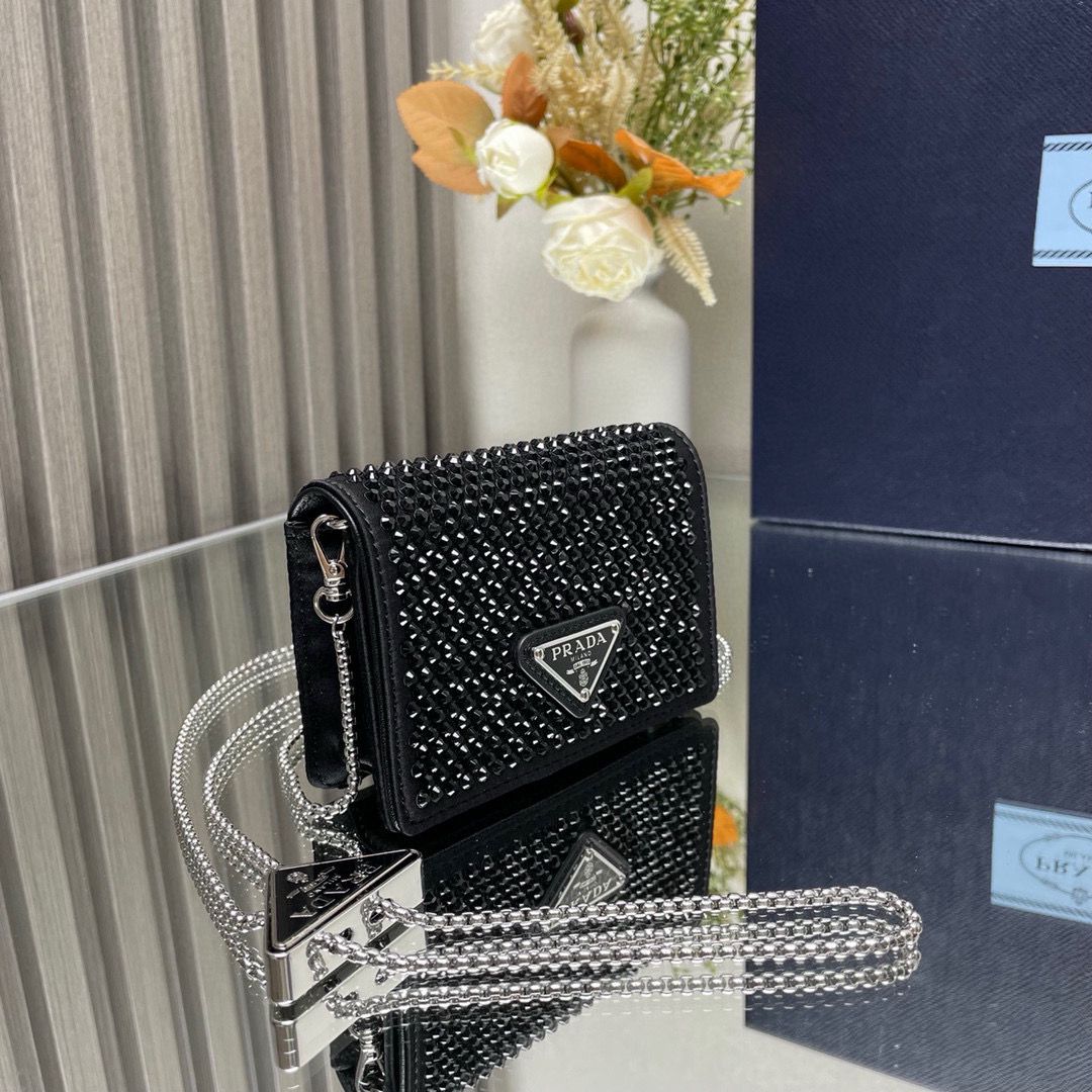 Prada Duchesse card holder with shoulder strap 1MR024 black Prada Duchesse card holder with shoulder strap 1MR024 black