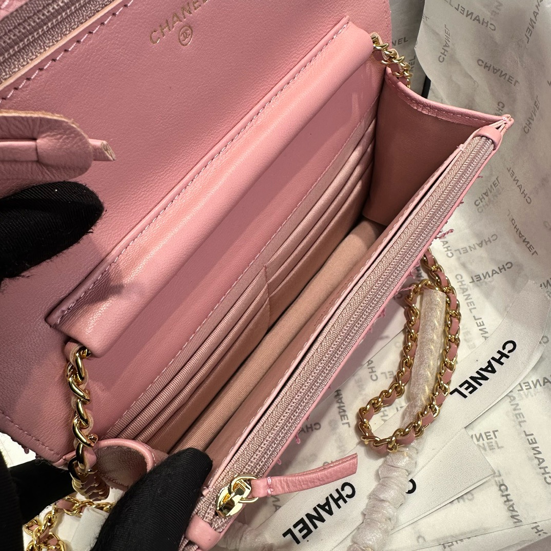 CHANEL CLASSIC WALLET ON CHAIN AP0250 Pink & Ecru CHANEL CLASSIC WALLET ON CHAIN AP0250 Pink & Ecru