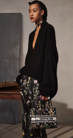 Medium Lady D-Lite Bag Black Multicolor Dior Herbarium Embroidery M0565OE Medium Lady D-Lite Bag Black Multicolor Dior Herbarium Embroidery M0565OE