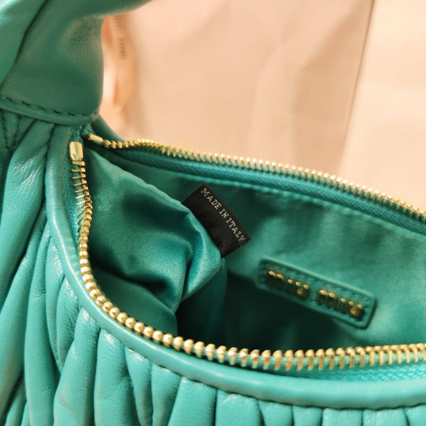 Miu Miu Wander Matelasse Original Sheepskin Bag 5BC125 Green Miu Miu Wander Matelasse Original Sheepskin Bag 5BC125 Green