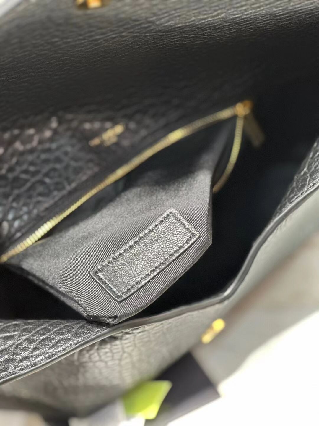 SAINT LAUREN CASSANDRE LARGE ENVELOPE POUCH IN LAMBSKIN 778181 BLACK SAINT LAUREN CASSANDRE LARGE ENVELOPE POUCH IN LAMBSKIN 778181 BLACK