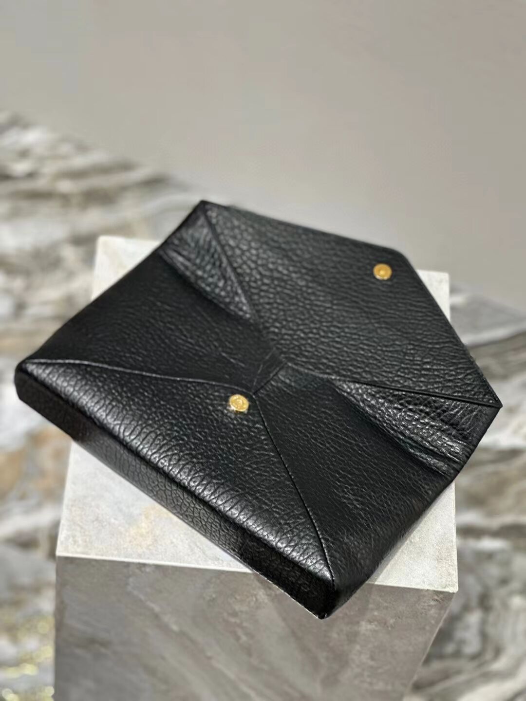 SAINT LAUREN CASSANDRE LARGE ENVELOPE POUCH IN LAMBSKIN 778181 BLACK SAINT LAUREN CASSANDRE LARGE ENVELOPE POUCH IN LAMBSKIN 778181 BLACK