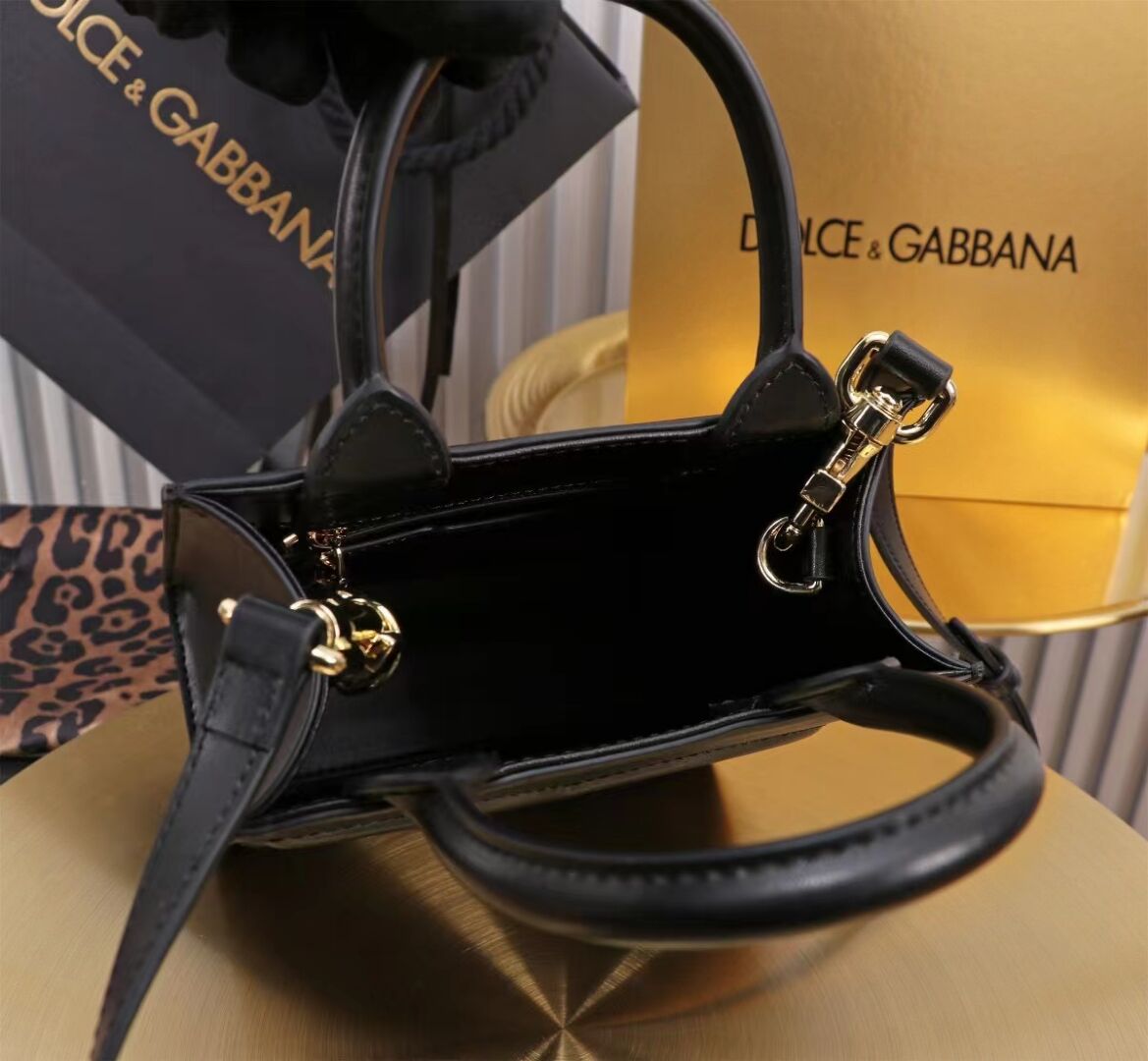 Dolce & Gabbana leather Shoulder Bag G6507 black Dolce & Gabbana leather Shoulder Bag G6507 black