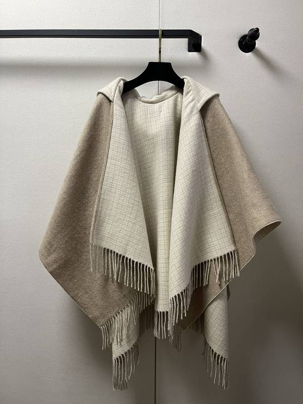 Fendi Cloak FDC00132 Fendi Cloak FDC00132