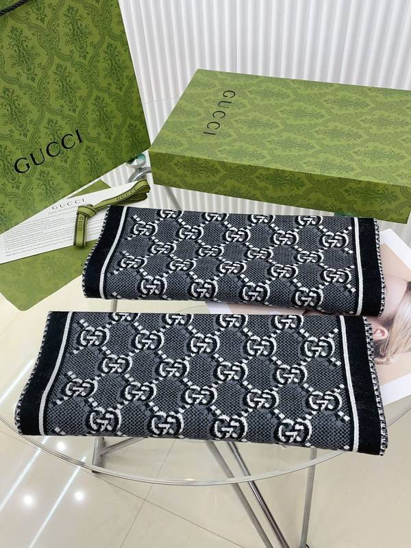 Gucci Scarf GUC00347 Gucci Scarf GUC00347