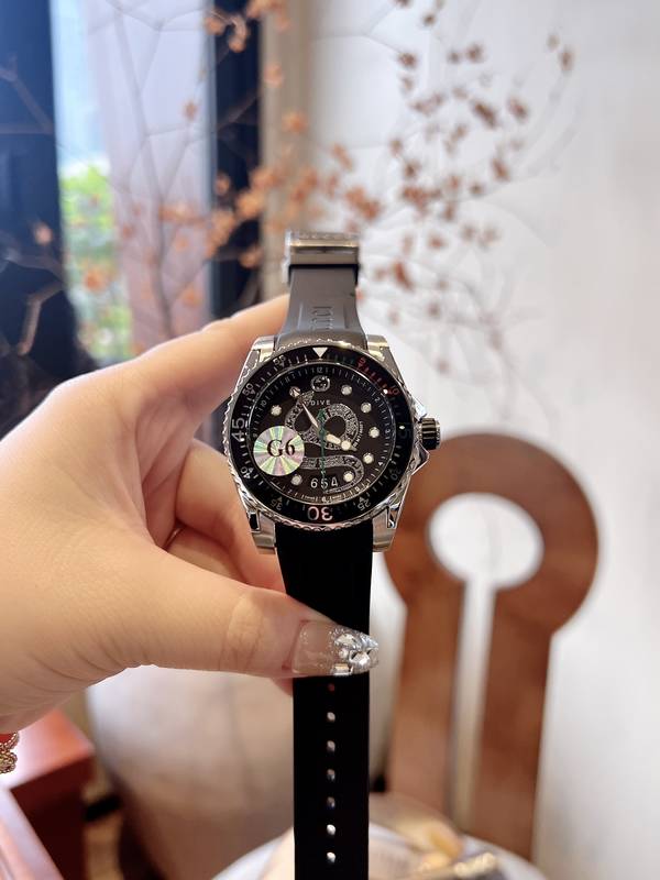 Gucci Watch GUW00128 Gucci Watch GUW00128