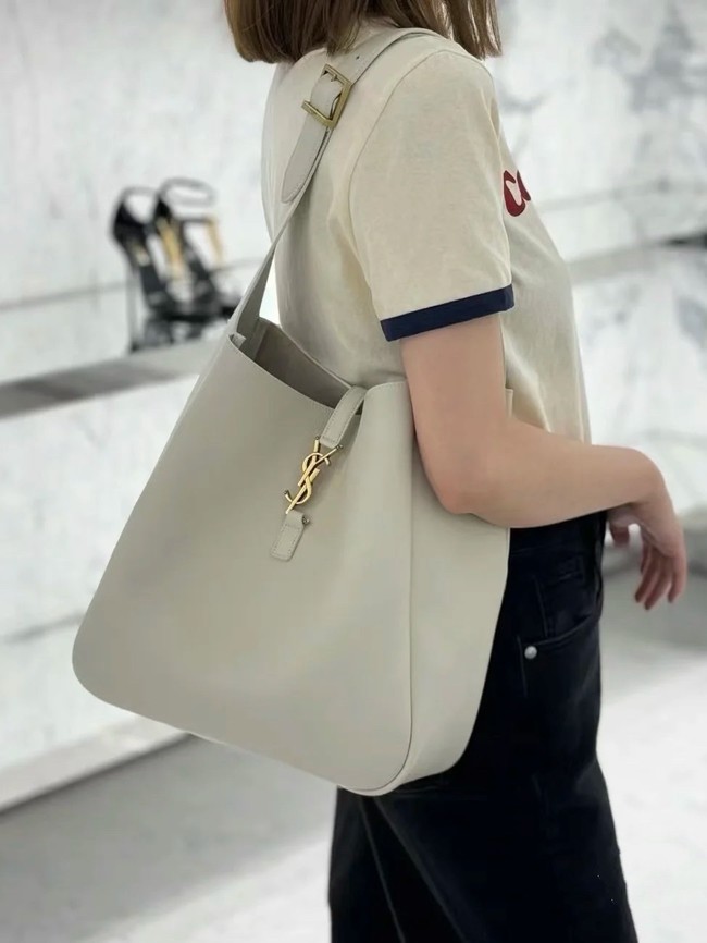 SAINT LAURENT LE 5 A 7 SUPPLE LARGE IN GRAINED LEATHER 753837 BLANC VINTAGE