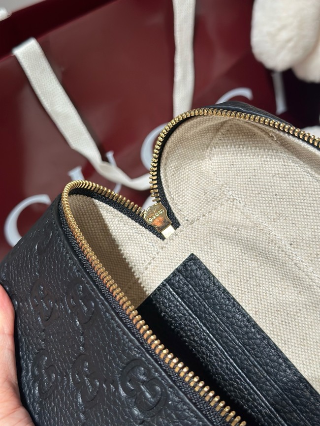 GUCCI GG EMBLEM SUPER MINI BAG 815949 black