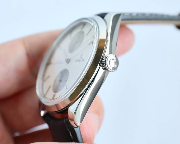 Omega Watch OMW00850-1