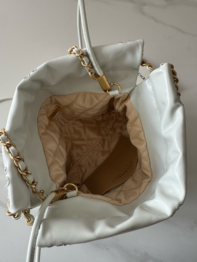CHANEL 22 SMALL HANDBAG AS3980 White