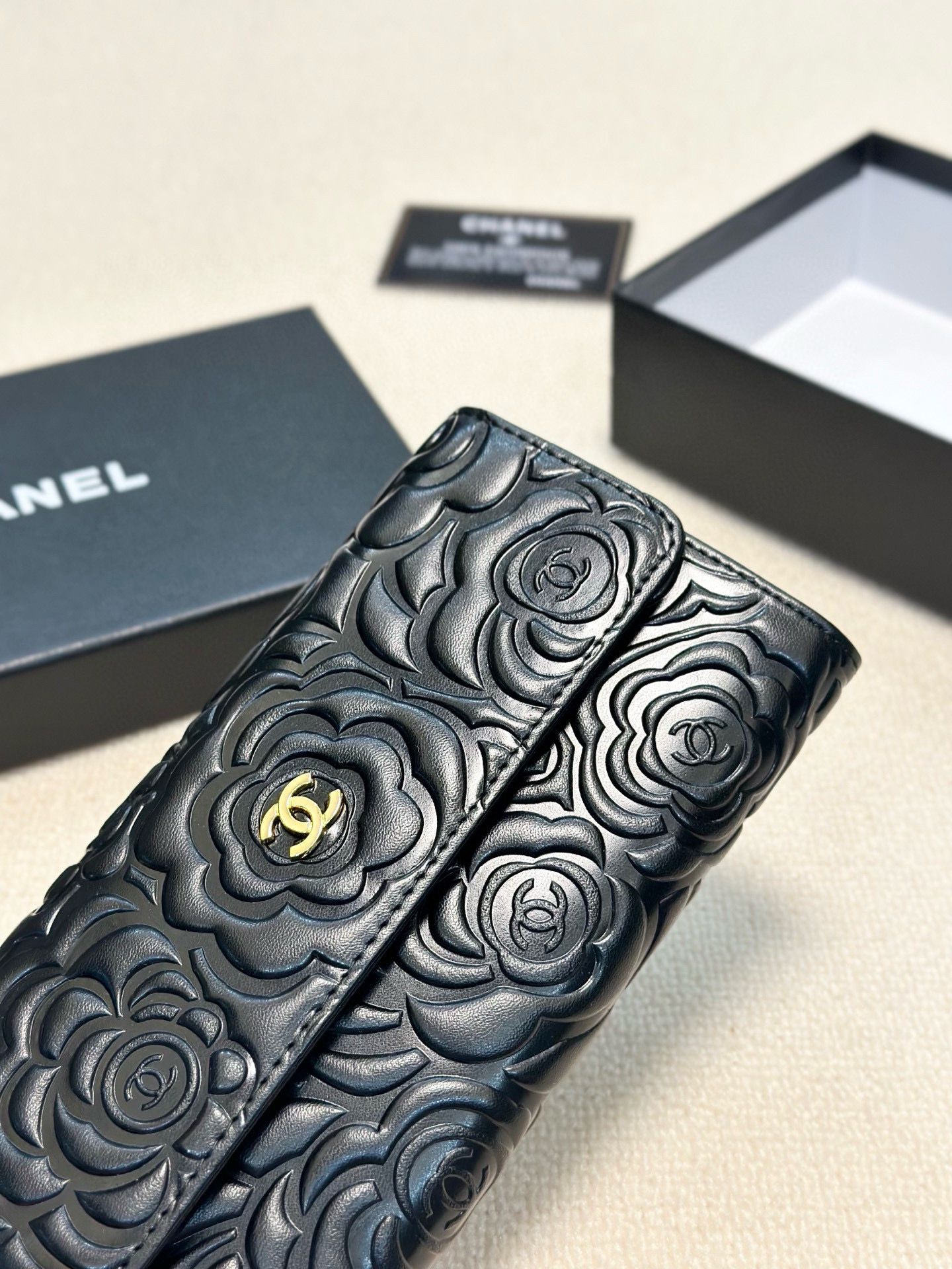 Chanel Original Leather Camellia Wallet C39020 Black Chanel Original Leather Camellia Wallet C39020 Black
