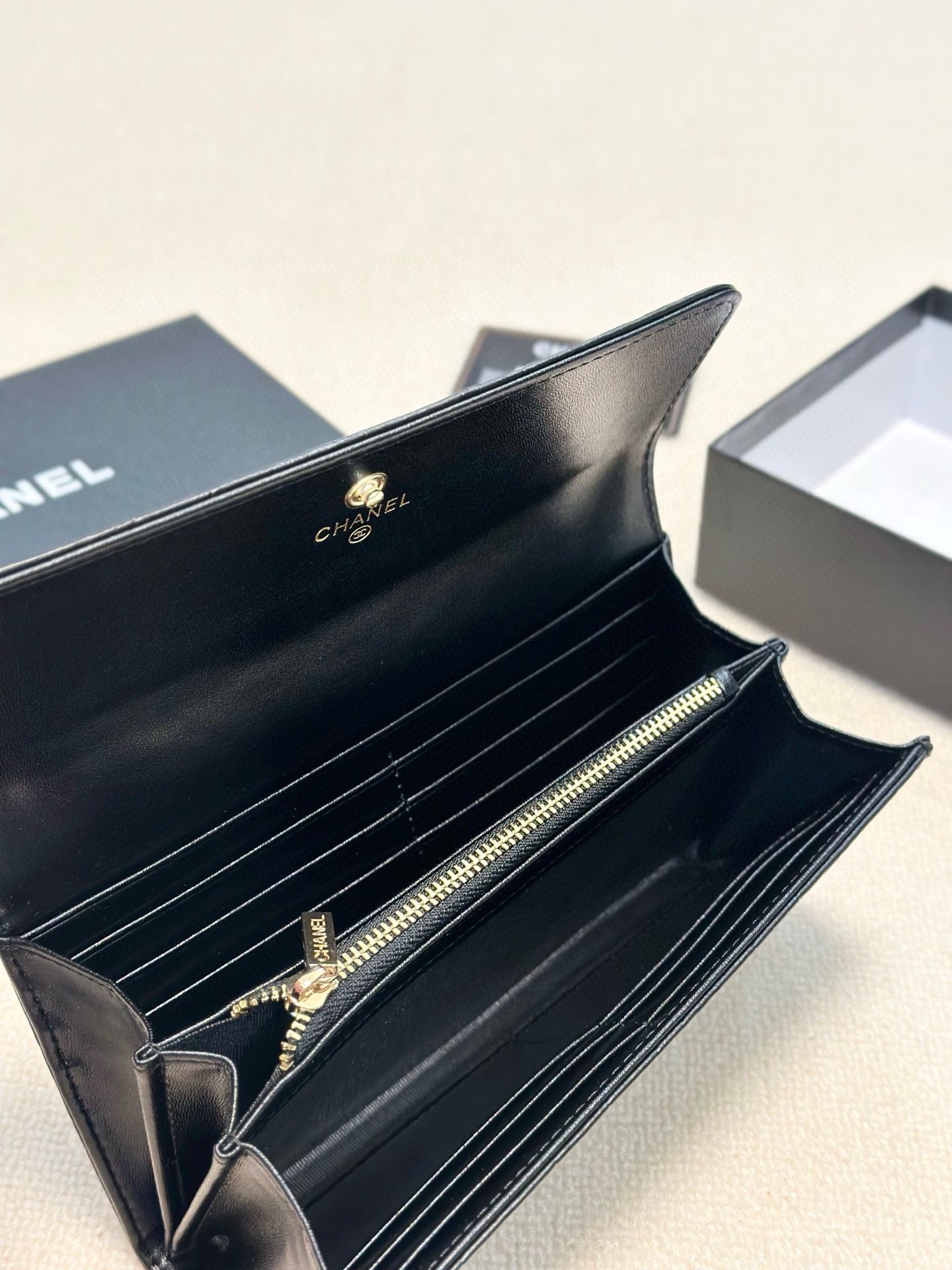 Chanel Original Leather Camellia Wallet C39020 Black Chanel Original Leather Camellia Wallet C39020 Black