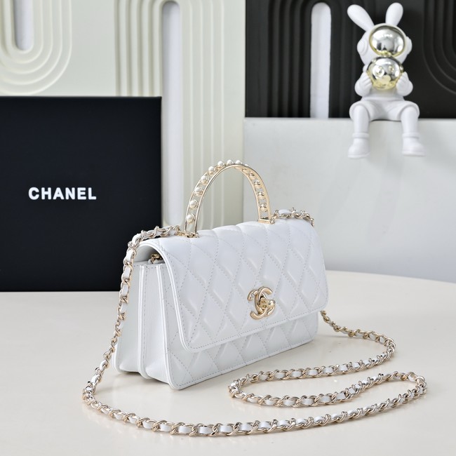 Chanel CLUTCH WITH CHAIN AB4293 white