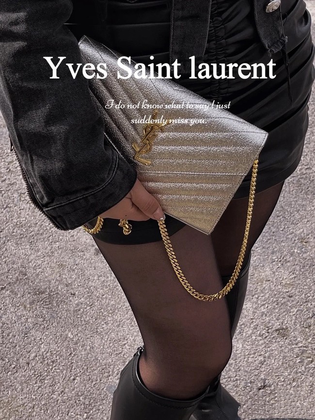 SAINT LAUREN CASSANDRE MATELASSE CHAIN WALLET IN GRAIN DE POUDRE EMBOSSED LEATHER 377828 Silver