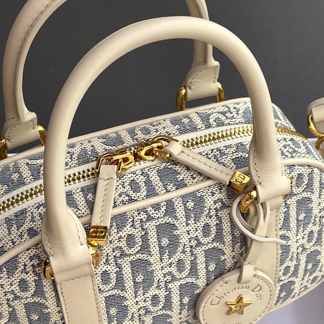 D-Vibe East-West Nano Bag Dior Oblique Jacquard S2388UTZQ Light Biscuit Smooth Calfskin