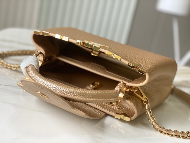 Louis Vuitton Capucines BB M48865 gold