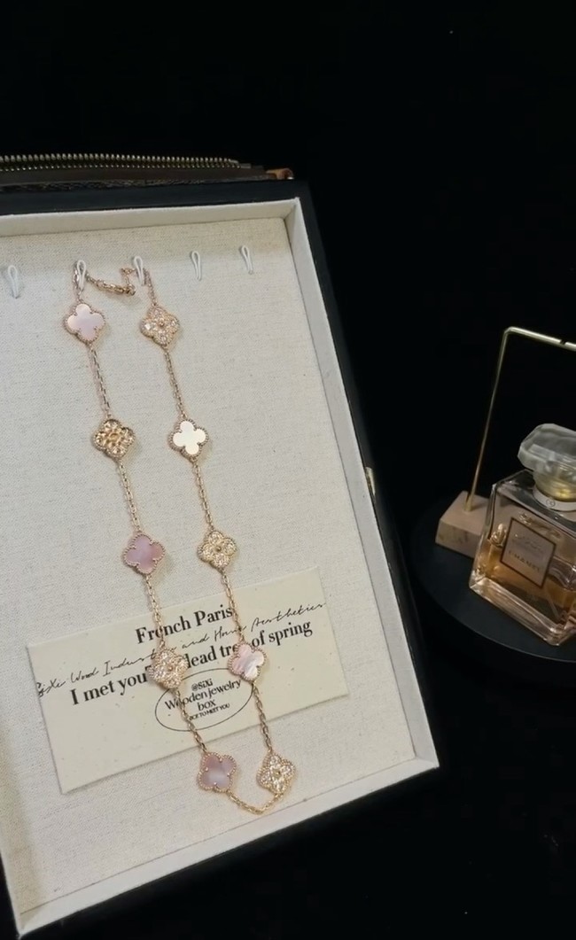 Van Cleef & Arpels necklace CE16996