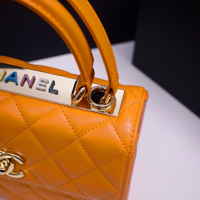 CHANEL mini Flap Bag With Top Handle 4654-9