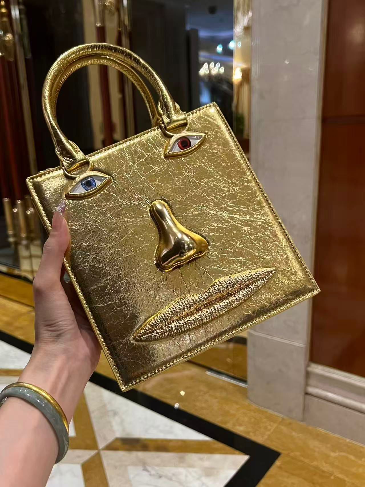 New Schiaparelli bags Original leather 50102 Gold New Schiaparelli bags Original leather 50102 Gold