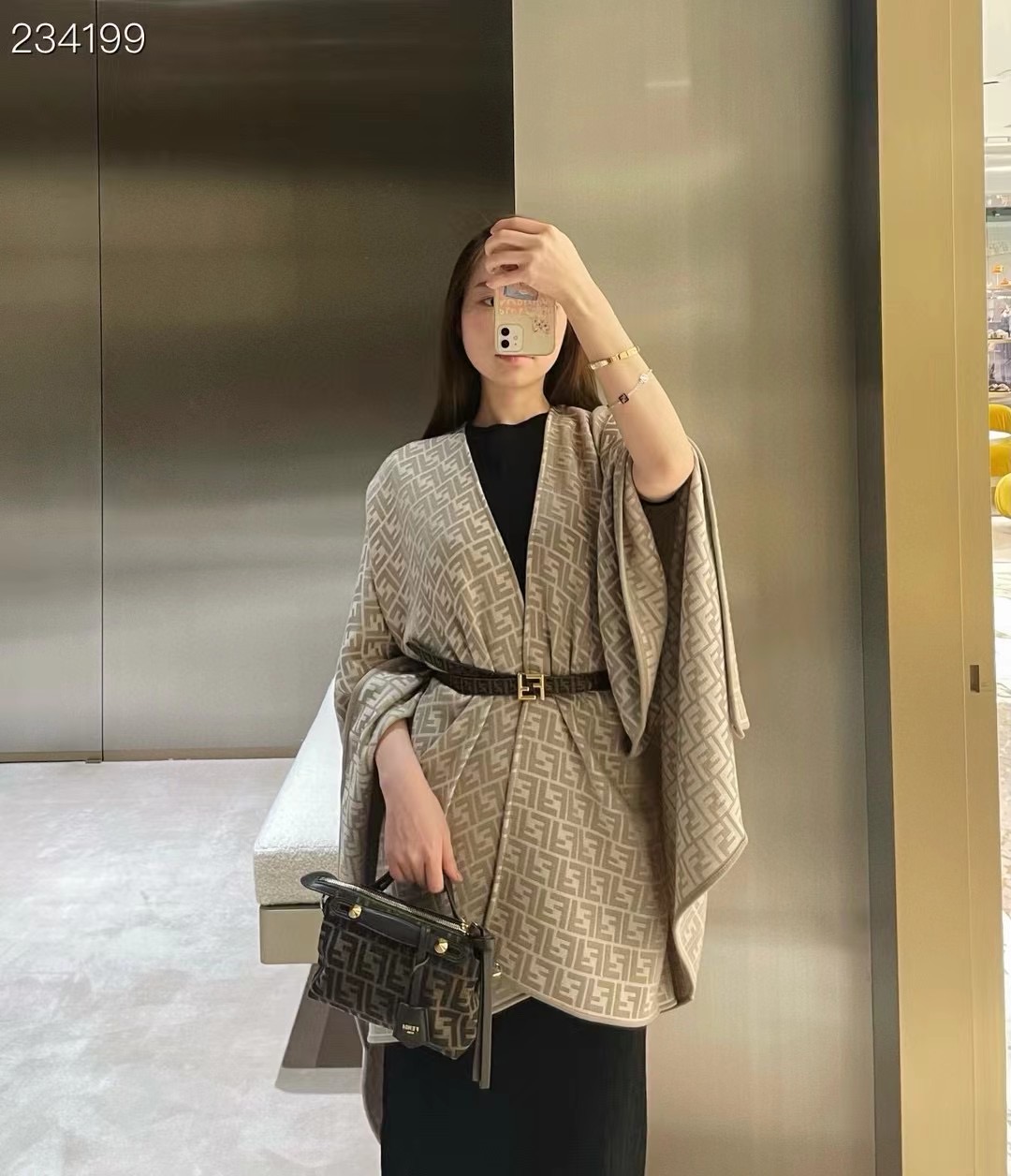 Fendi Cape Double-sided cashmere FDC35908