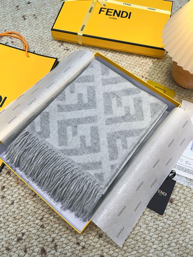 Fendi FF classic pattern cashmere scarf XT260