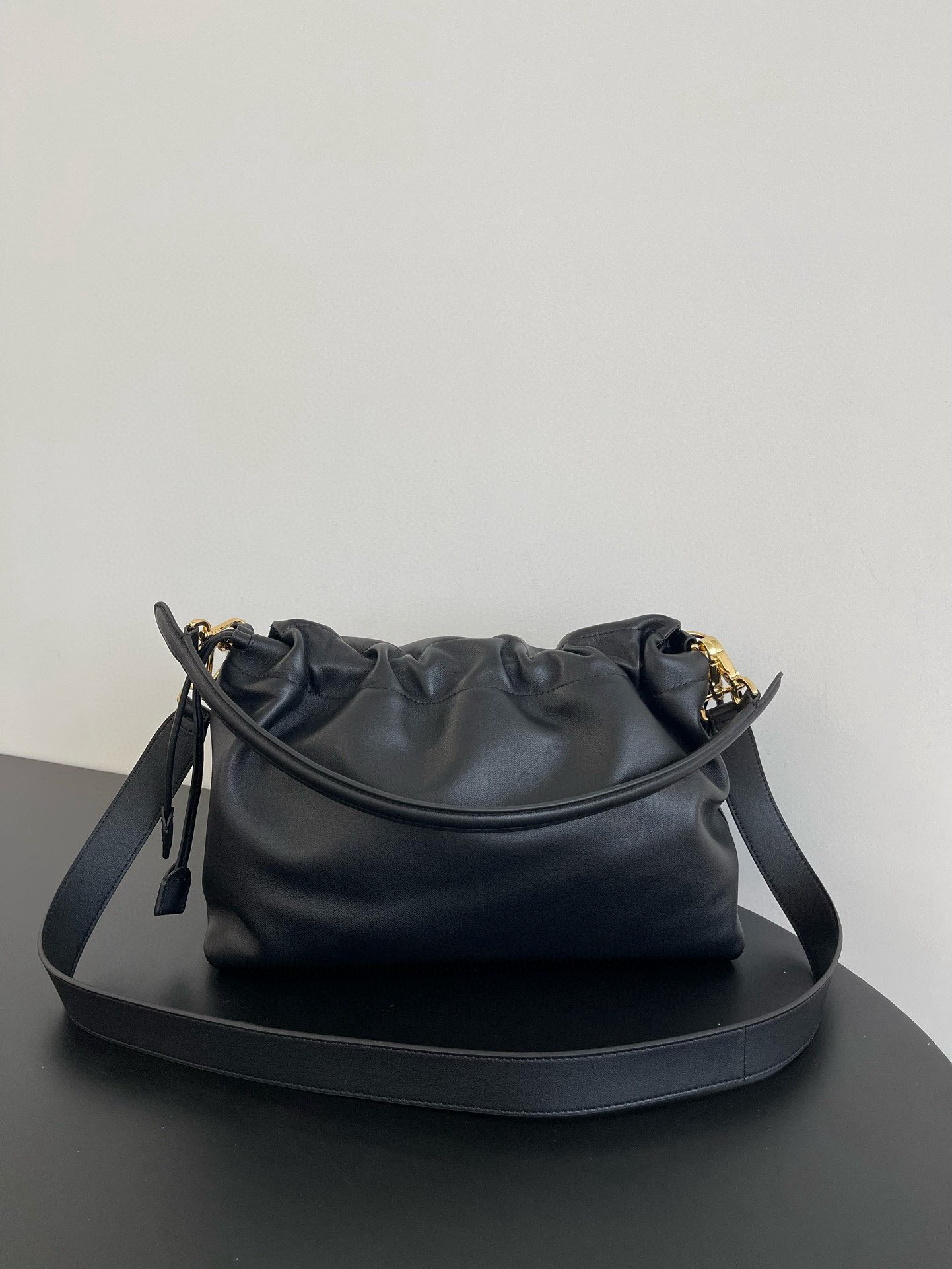 Fendi Mamma Baguette Original Leather Top Handle Bag 8832 Black Fendi Mamma Baguette Original Leather Top Handle Bag 8832 Black