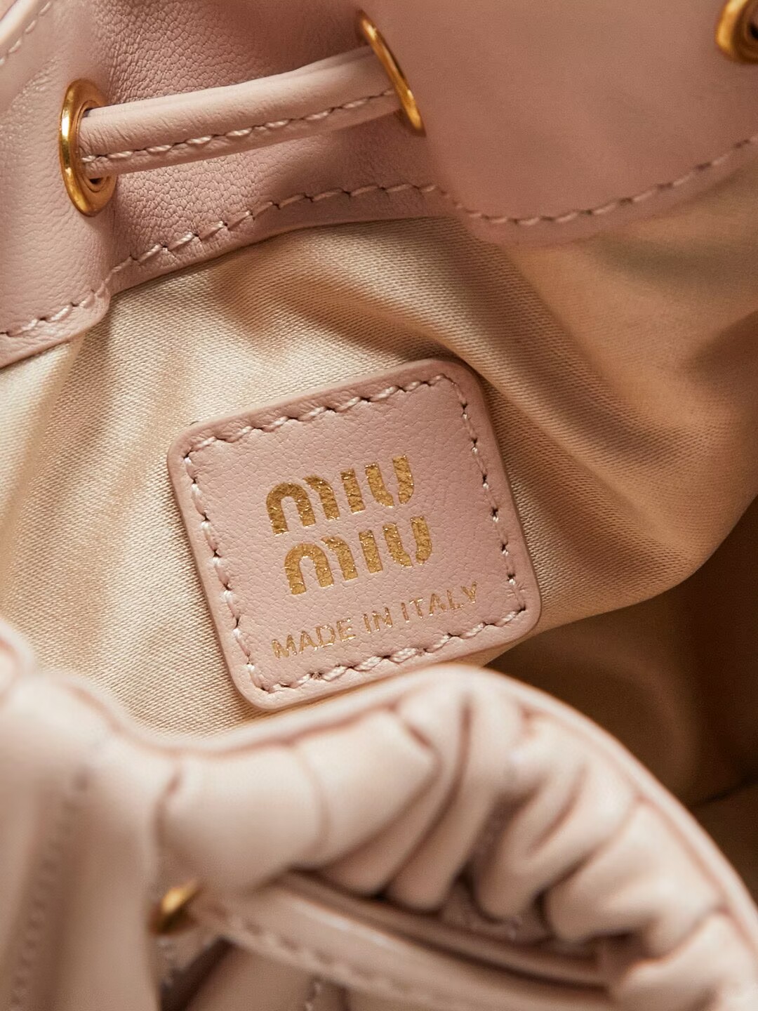 MIU MIU Matelasse Nappa Original Leather Bag 5ND022 Light Pink MIU MIU Matelasse Nappa Original Leather Bag 5ND022 Light Pink
