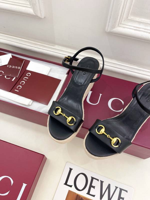 Gucci Shoes GUS00909 Heel 9CM