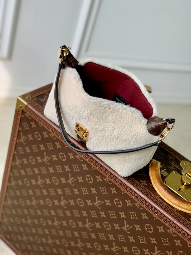 Louis Vuitton Pochette Mia M26245