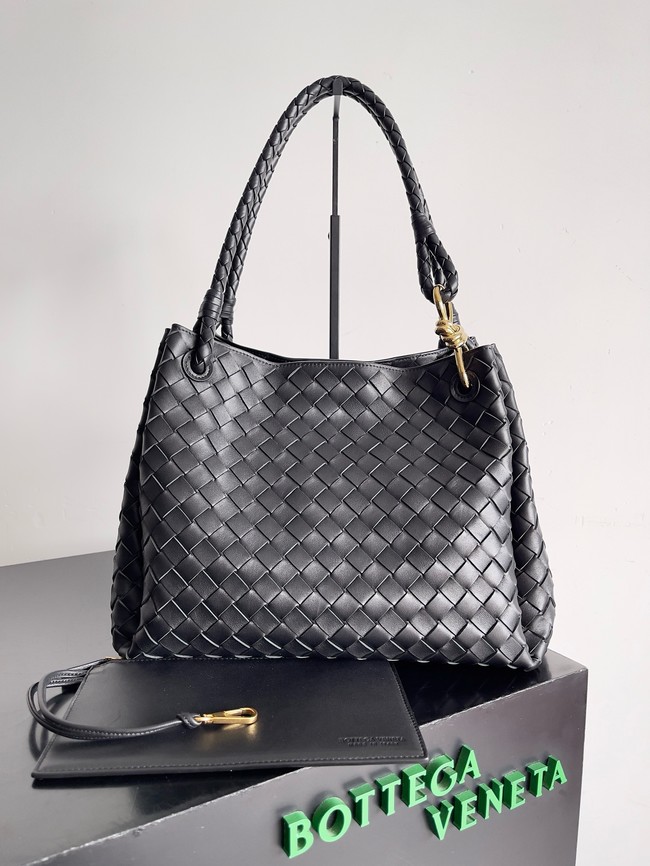 Bottega Veneta Parachute 826212 black&Brass finish