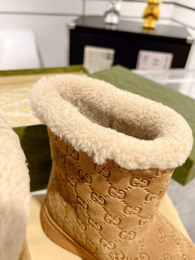 Gucci Womens boot with merino wool lining 857912-1