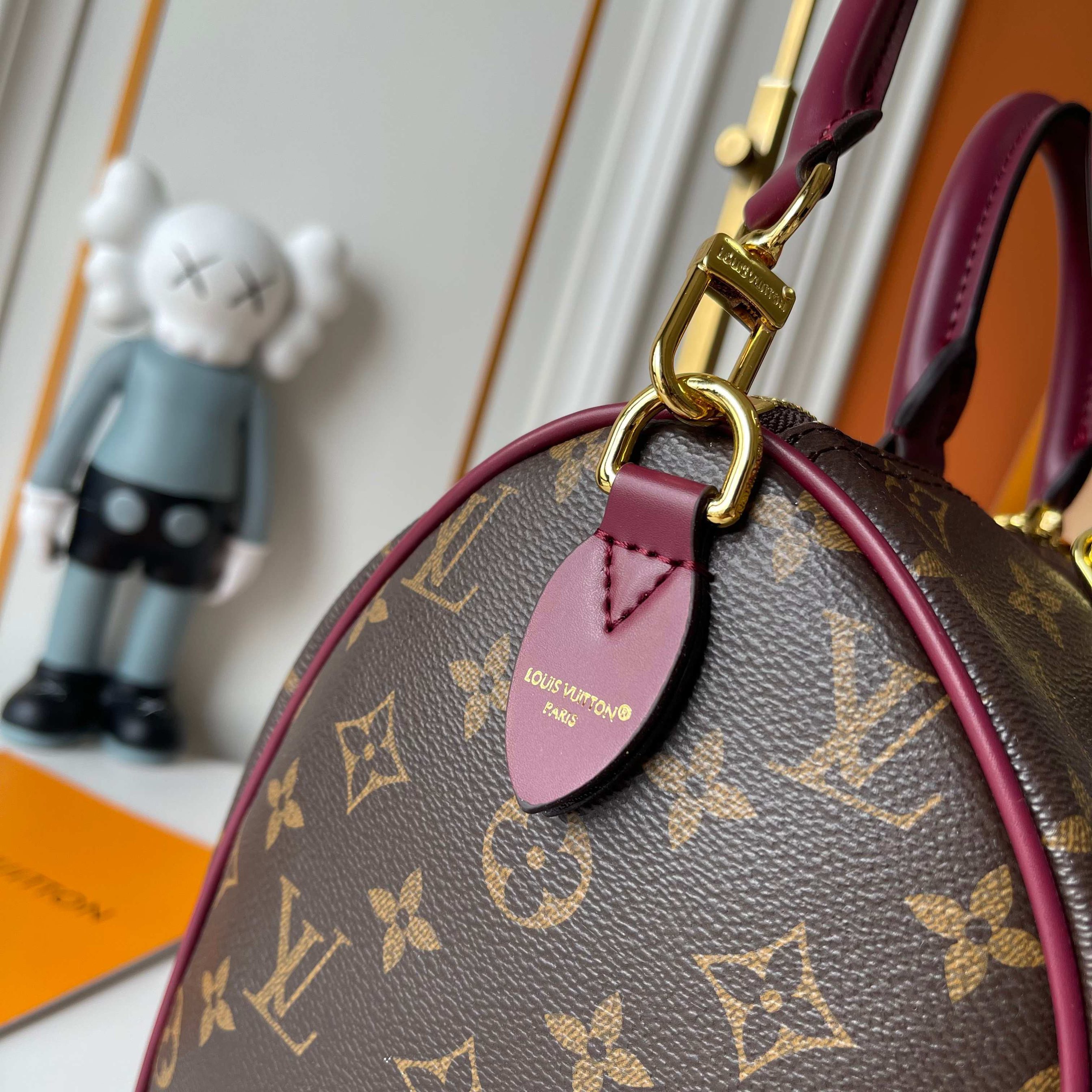 Louis Vuitton Monogram Canvas Speedy 30 Bandouliere M28379 Wine Louis Vuitton Monogram Canvas Speedy 30 Bandouliere M28379 Wine