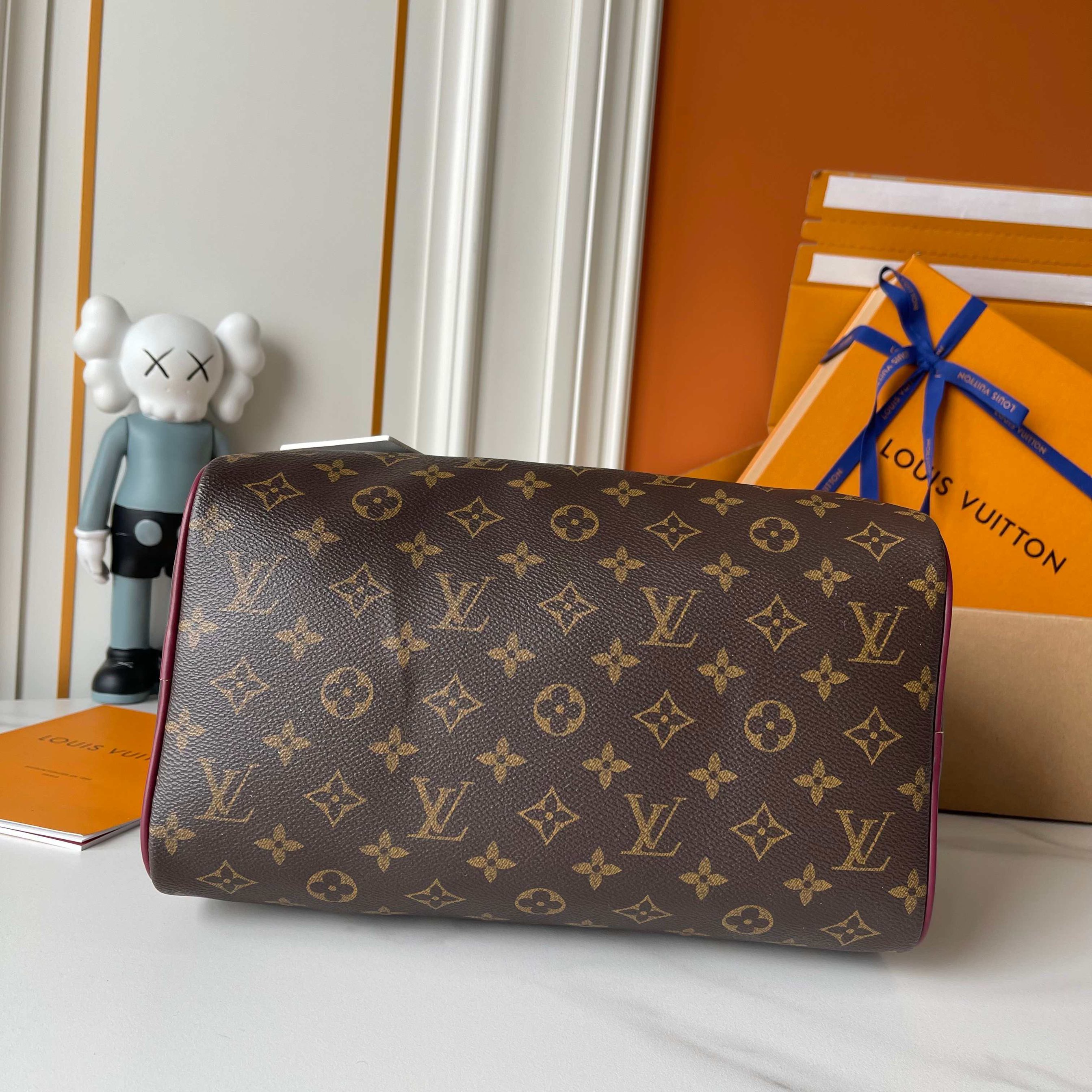 Louis Vuitton Monogram Canvas Speedy 30 Bandouliere M28379 Wine Louis Vuitton Monogram Canvas Speedy 30 Bandouliere M28379 Wine