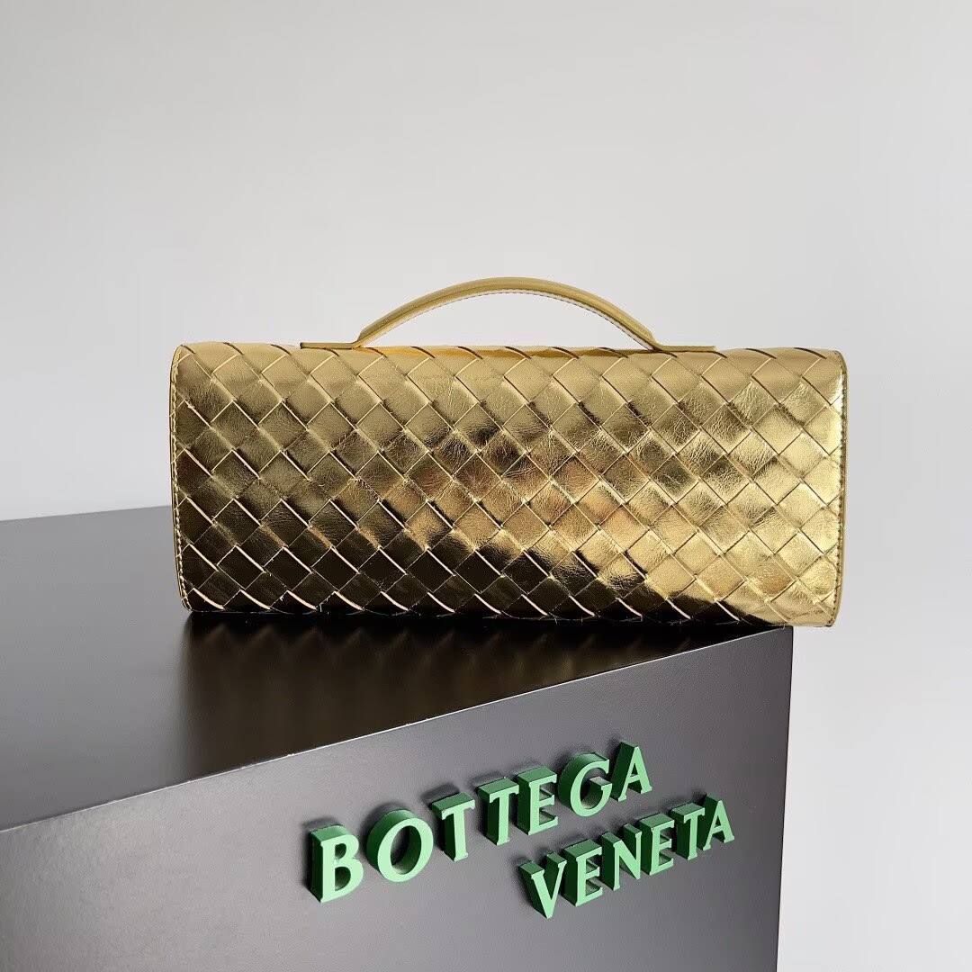 Bottega Veneta Original Leather Long Clutch Andiamo With Handle 741511 Gold Bottega Veneta Original Leather Long Clutch Andiamo With Handle 741511 Gold