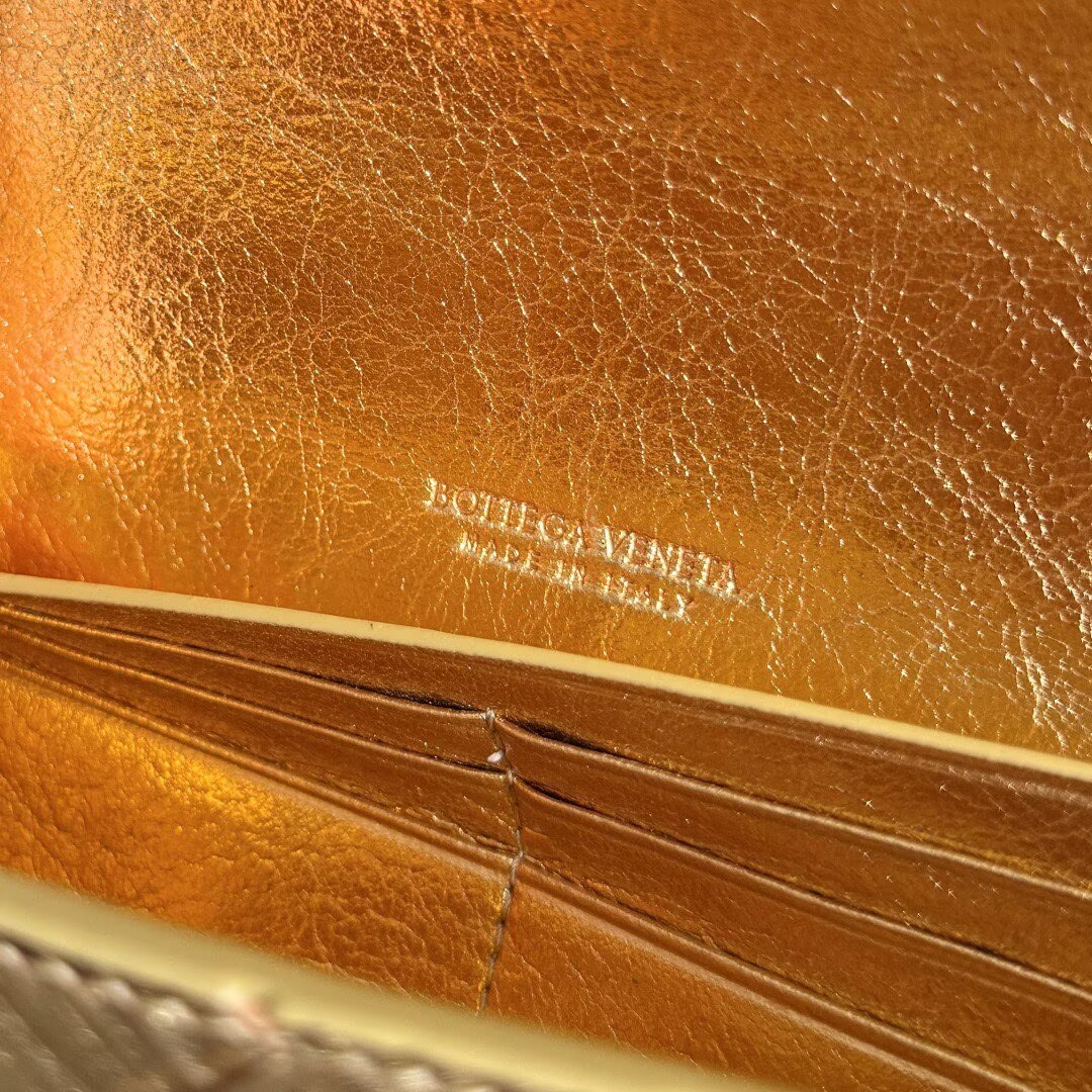 Bottega Veneta Original Twill Leather Long Clutch Andiamo Handle Bag 741511 Gold Bottega Veneta Original Twill Leather Long Clutch Andiamo Handle Bag 741511 Gold