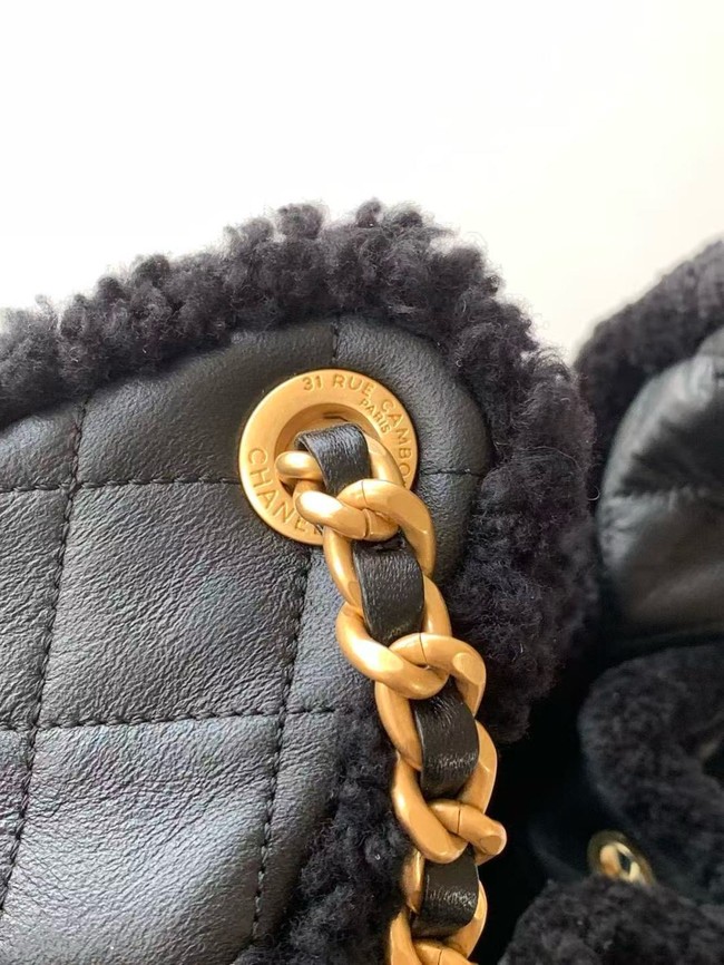 CHANEL 25 SMALL HANDBAG Crumpled Shearling Sheepskin AS5293 black